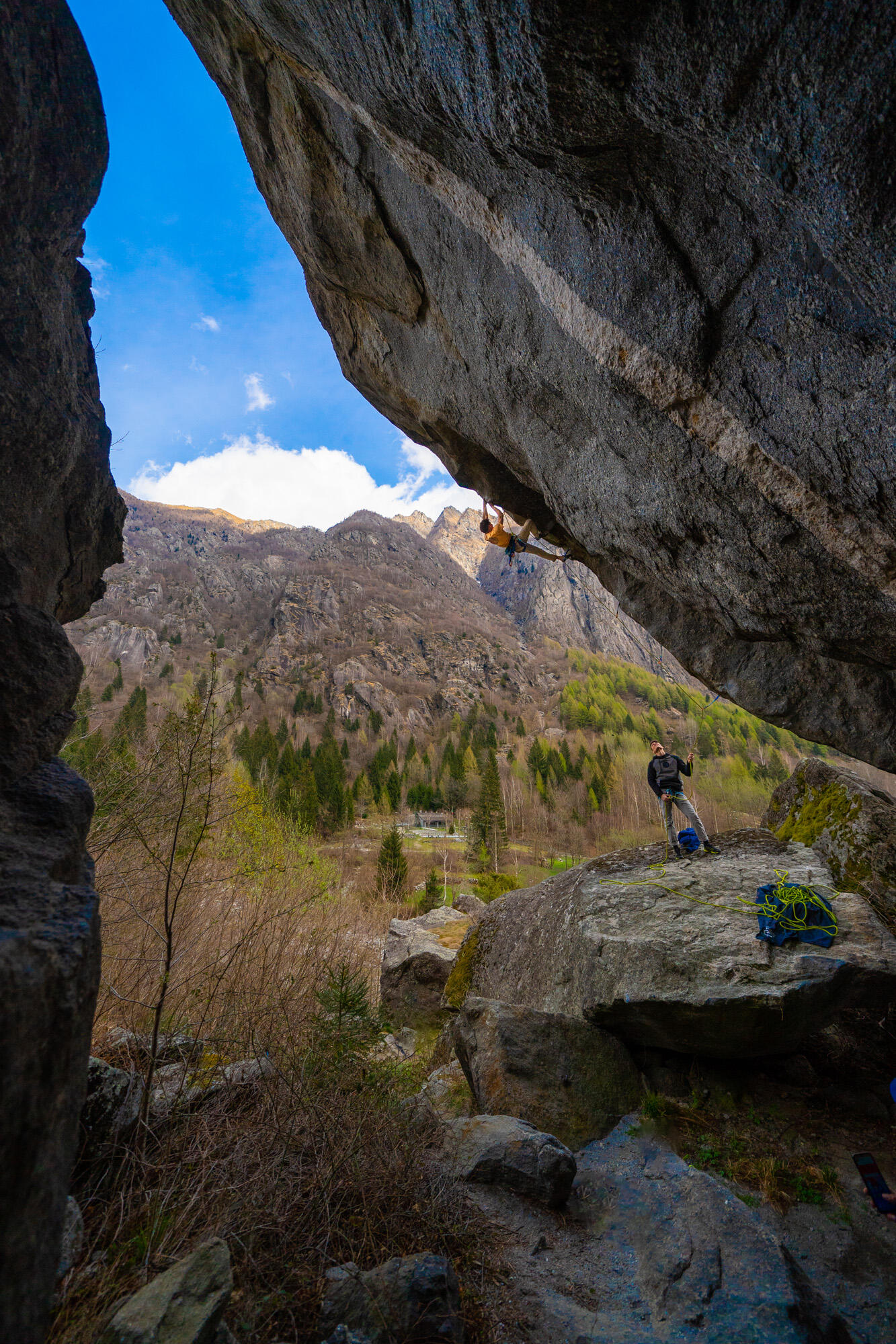 00_L.Bertacco-D.Colombo_photo_by_E.Veronese_Climbing_Technology_HD