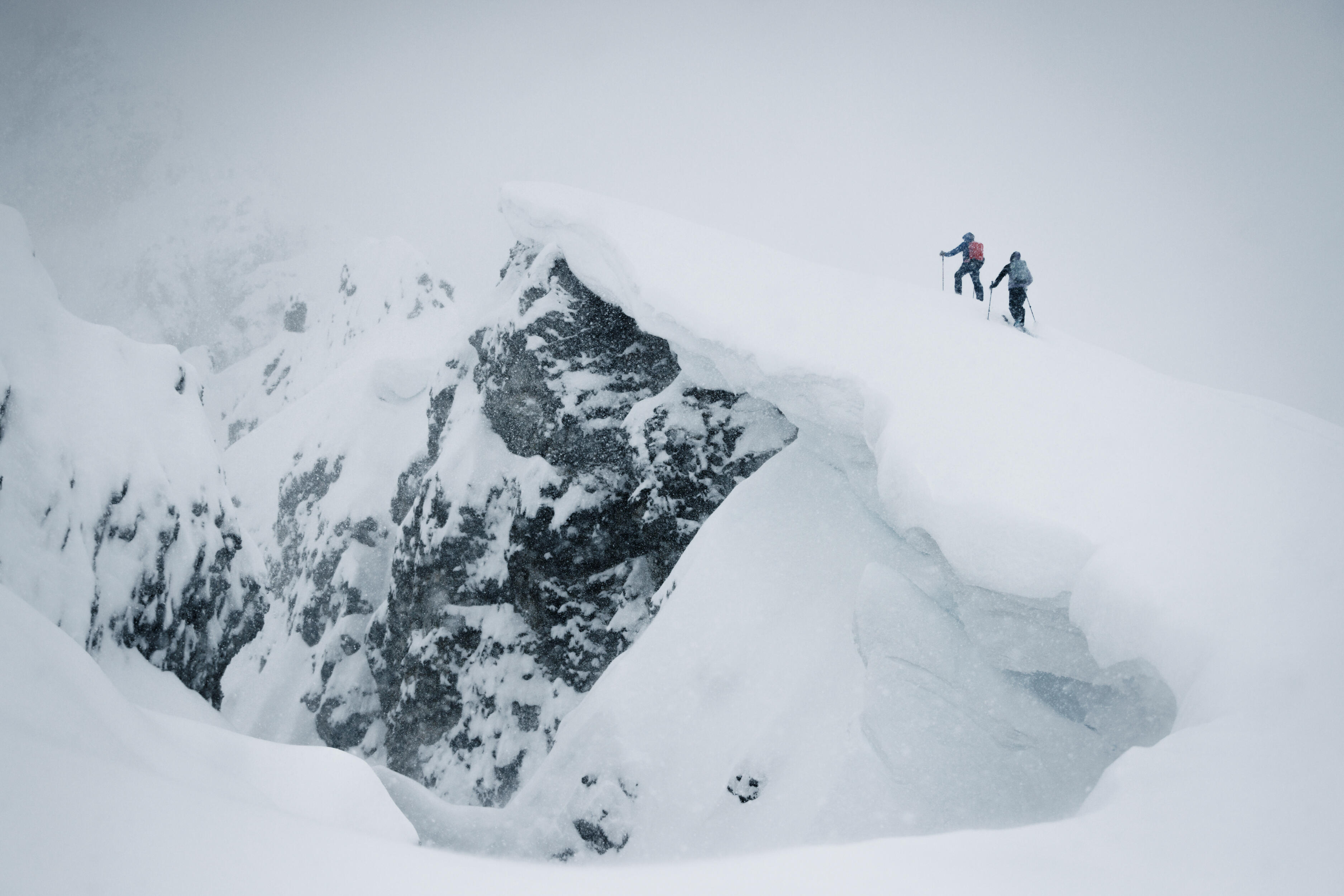 DB_1800_SKITOUR_ALPINE_WS2425_Axams_Max Draeger_MedRes