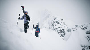 DA_9807_SKITOUR_ALPINE_WS2425_Axams_Max Draeger_MedRes_24