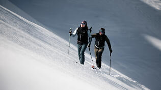 DA_7939_SKITOUR_LIGHT_WS2425_Axams_Max Draeger_MedRes_24